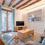Apartment 32 1 *